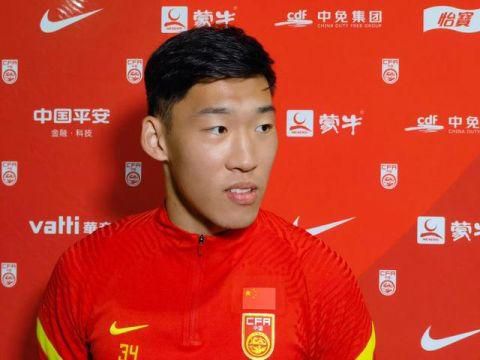 当十八梯的旧貌被新颜取代，胡阿姨的花园也从废墟中迁徙，继续保持着生长的姿态。