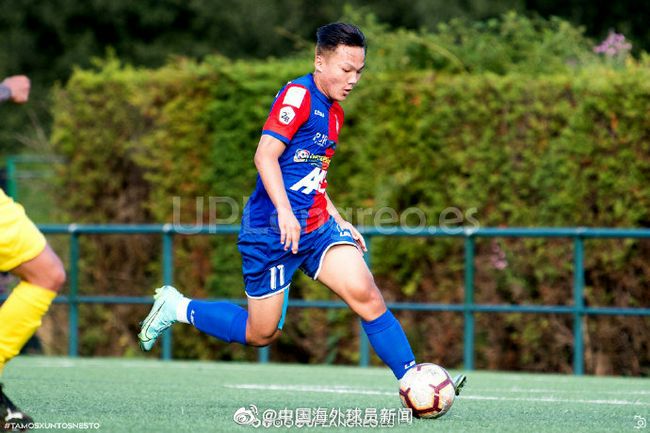 大学二年级时，刘雨霖决定把电影从兴趣变成工作，于是她申请了纽约大学Tisch艺术学院，而为她写推荐信的人是曾经的校友李安。